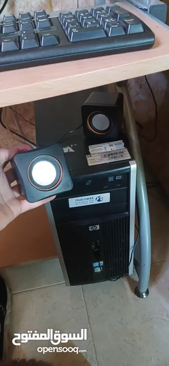كمبيوتر مستعمل اشي خفيف  *الرام 4+4/8 *موجود عليه اكثر من 50 لعبة *مع سماعات *و كيبورد *و ماوس