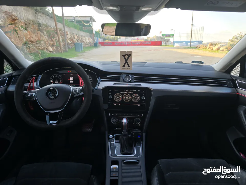 باسات R-Line 2019 للبيع بسعر حرق