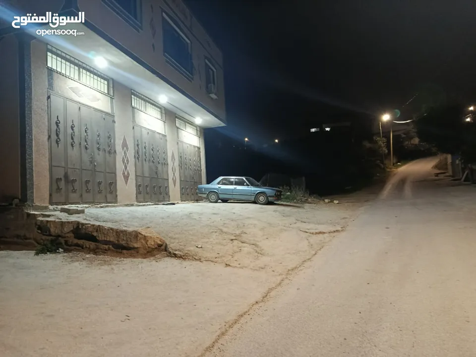 مخازن للايجار 140 متر 3فاز