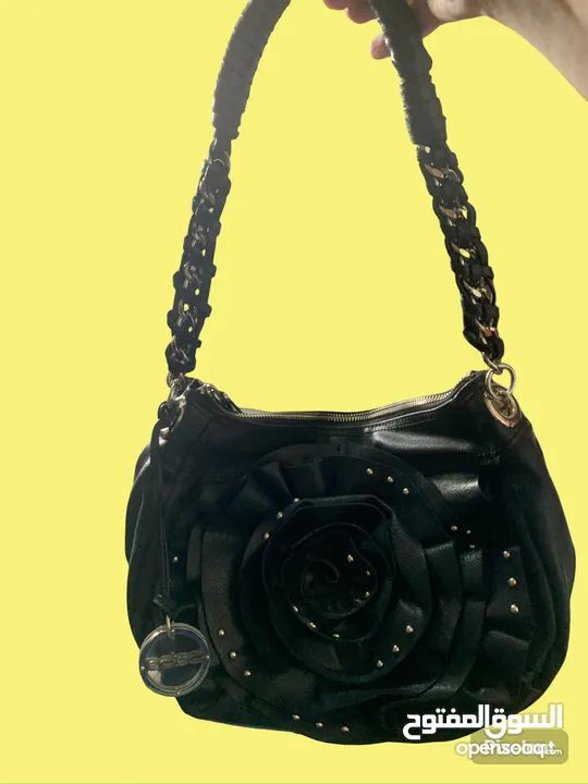 Original Trendy Bebe feux leather  shoulder bag - used شنطة يد / كتف عملية جلد طبيعي ماركة Bebe