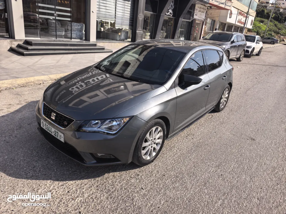 سيات ليون اوتوماتيك