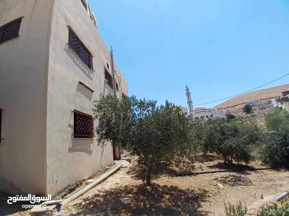 منزل بيت شقة مستقل للبيع مع حديقة وكراج وشرفة الزرقاء ضاحية البستان