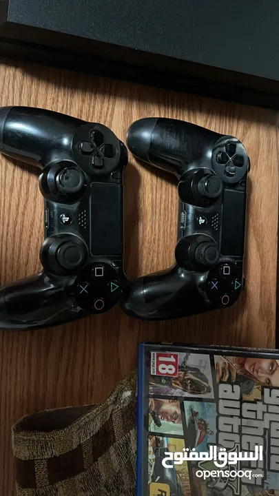 للبيع بلايستيشن 4 مستعمل