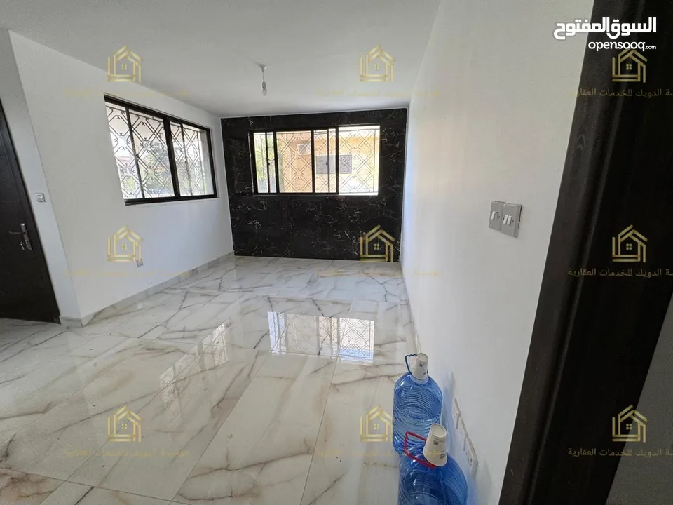 شقة فارغة - خلدا - 3نوم - ارضية - حديقة - قرب الخدمات العامة
