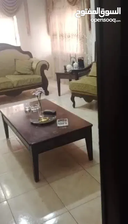 ‏طقم كنب خشب زان سبع مقاعد