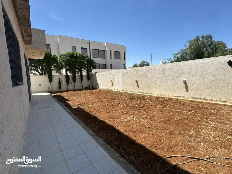 Villa for sale in Airport Road ( Property 42864 )-174782821