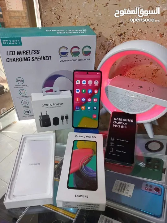 مستعمل اخو الجديد Samsung M53 5G رام 16جيجا 256 أغراضة والكرتونه الأصلية متوفر توصيل
