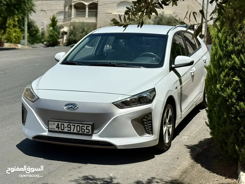 هيونداي ايونيك 2018 فل وفحص ماشيه 90 الف كاش واقساط بدفعه 2000 دينار
