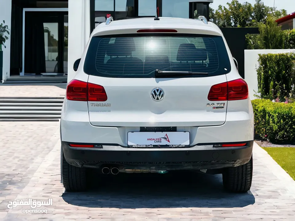 VOLKSWAGEN TIGUAN 2.0 TSI 2016  GCC  LOW MILEAGE 0% DOWNPAYMENT