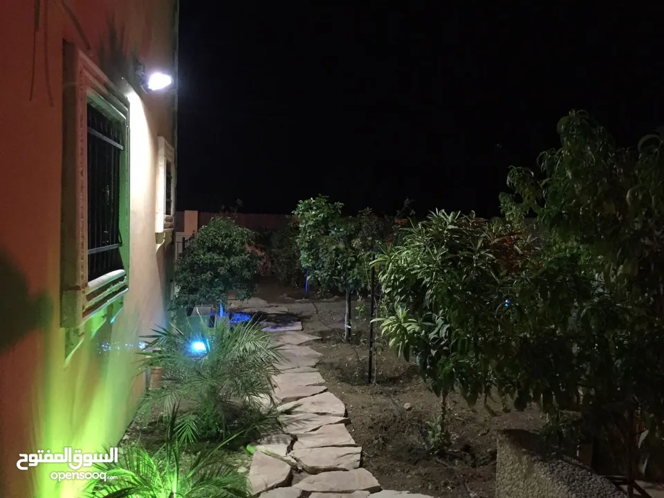 فيلا للبيع بالقرب بشارع الباباي
