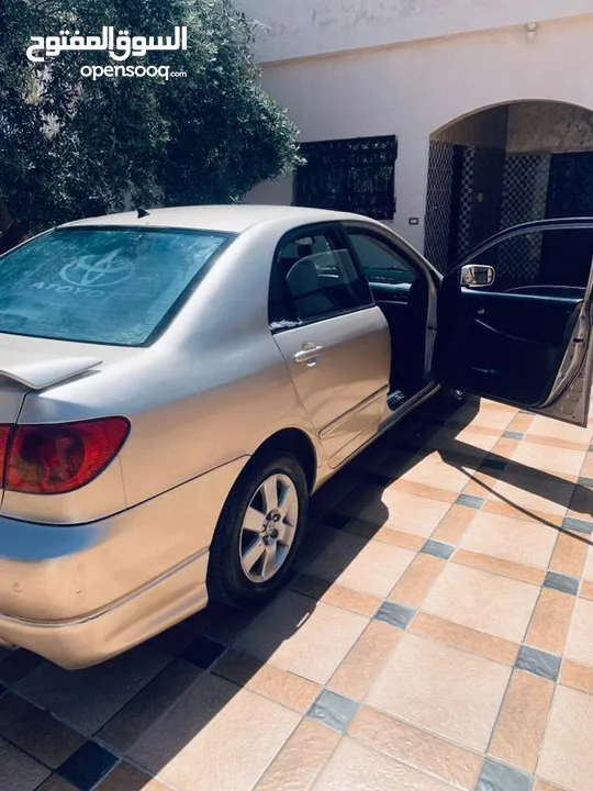 تويوتا كورولا 2004 للبيع