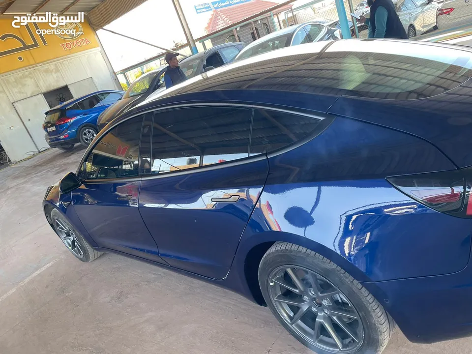 Tesla model 3 standard plus 2022