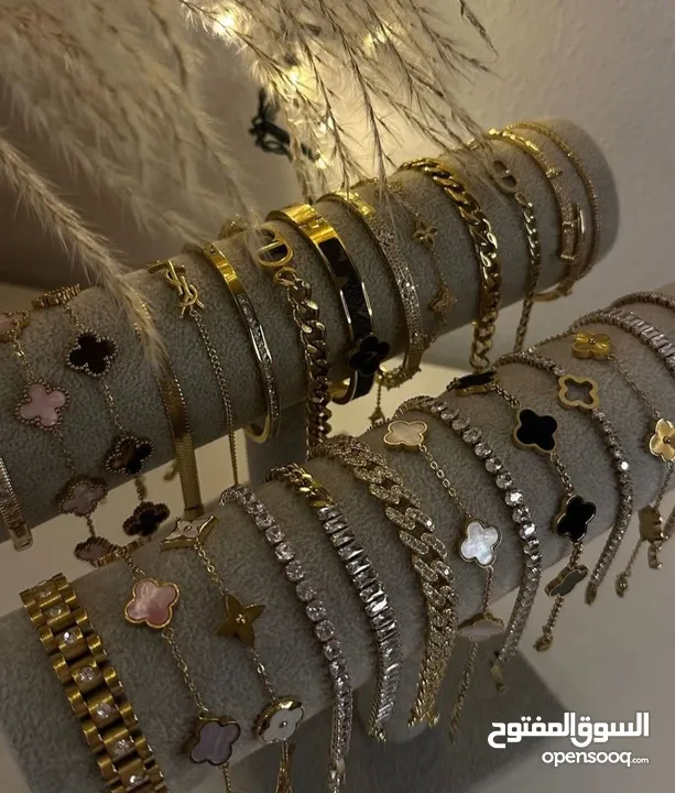 اكسسوارات منوعة وجديدة.