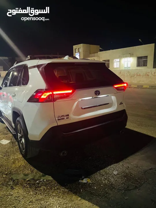 Toyota RAV4_LE/AWD 2022