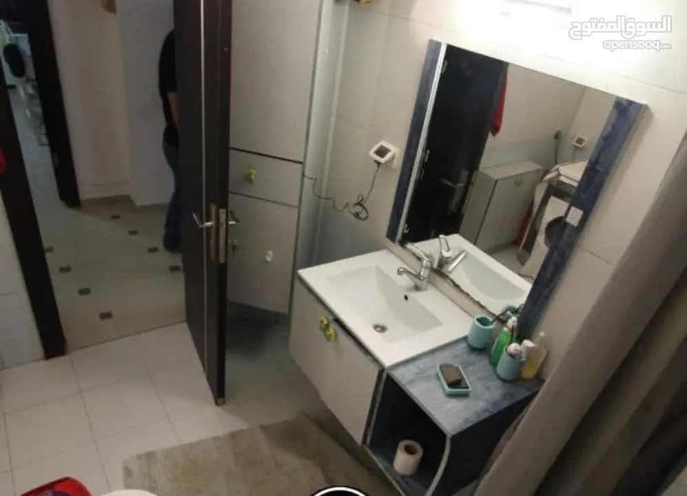 غرفة مفروشة للايجار لصبيه