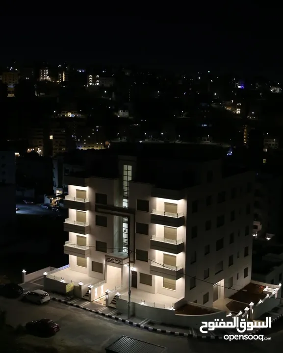 شقة فخمة للبيع جديدة لم تسكن بعد في ارقى مناطق عمان البيادر حي الدربيات