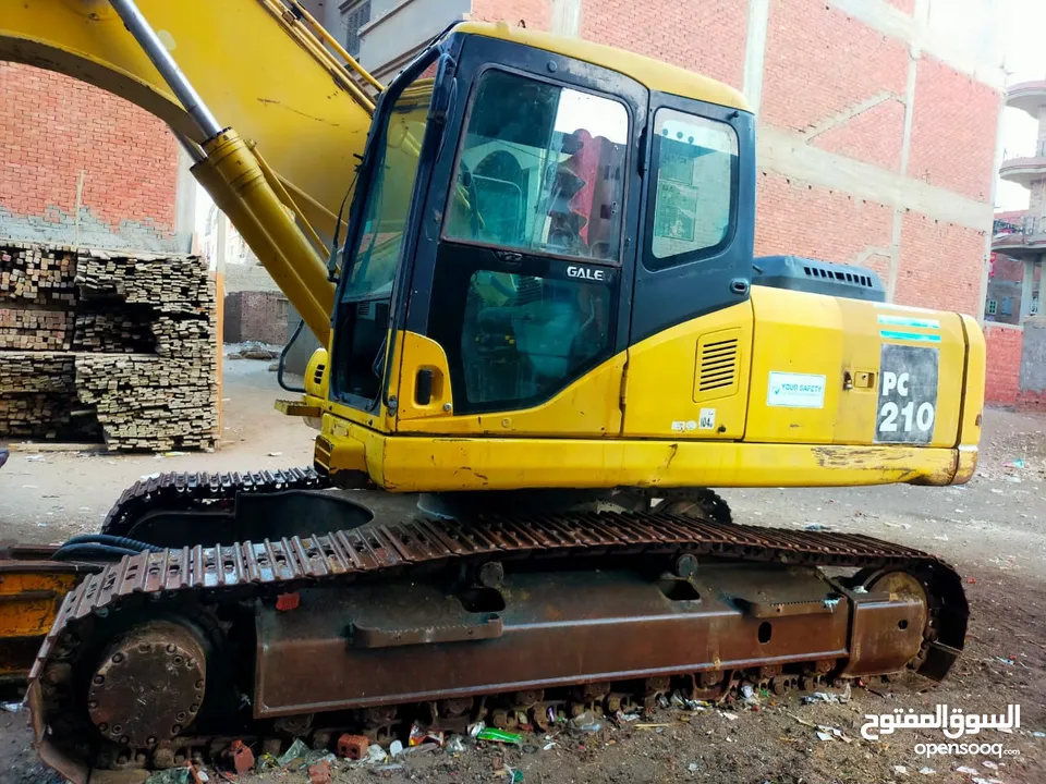 pc210ncl 2010  komatsu