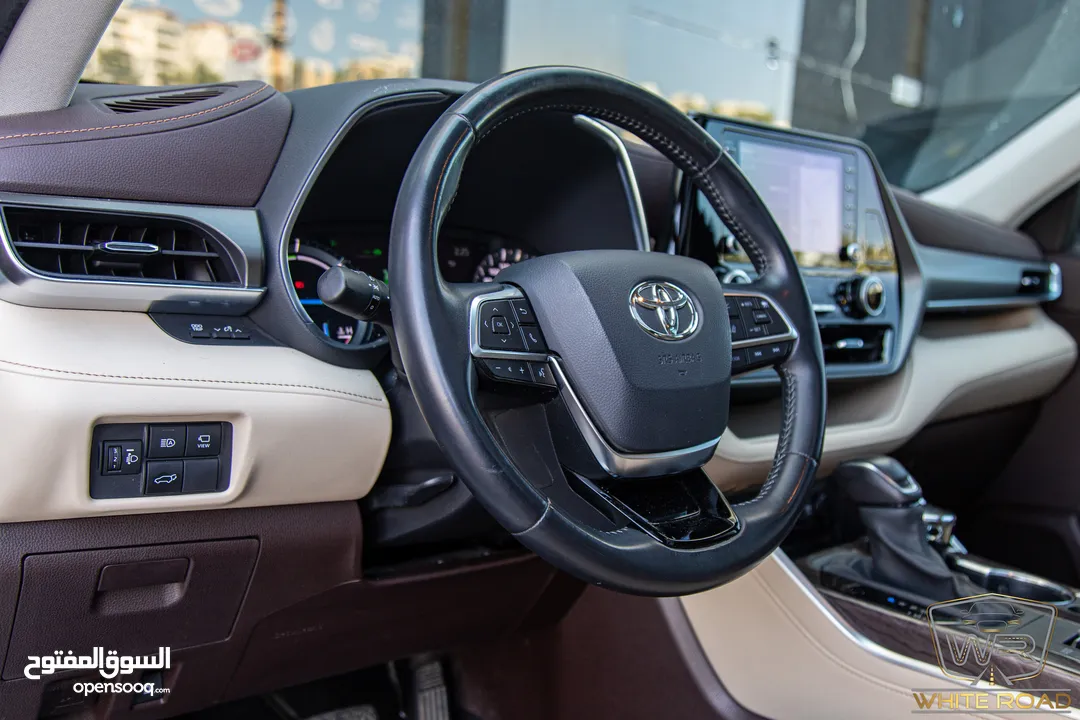 Toyota Highlander limited 2020   السيارة بحالة الوكالة و قطعت مسافة 27,000 كم