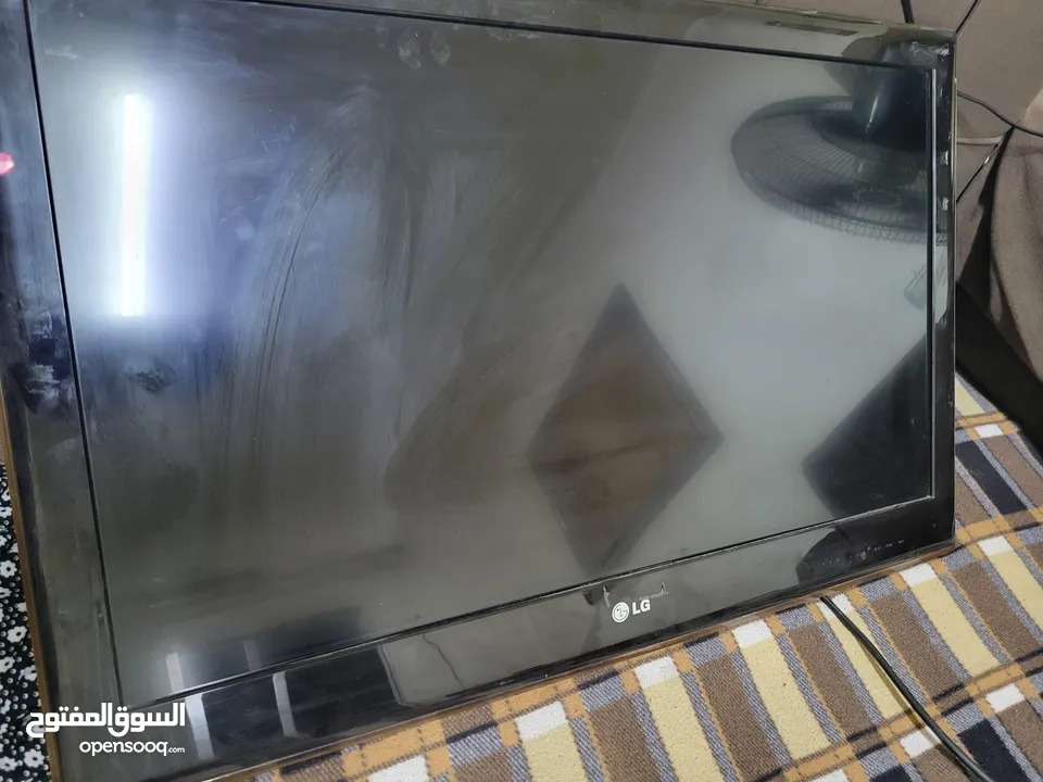 شاشة نوع LG 32 بوصة