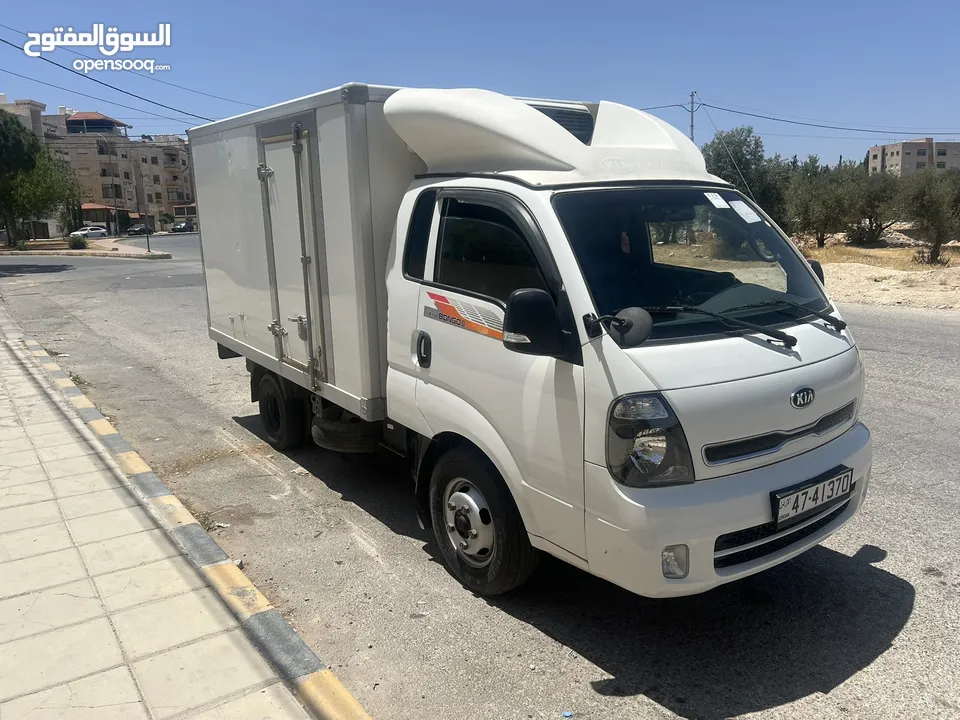 كيا بنجو موديل 2019  ثلاجة تجميد فحل كبينه وربع  فحص كامل جمرك جديد