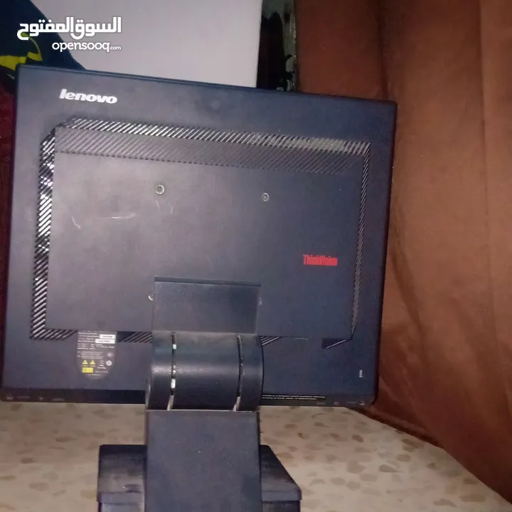 شاشه   Lenovo thinkvisio لا تاخذ مساحه كبيره من المكتب
