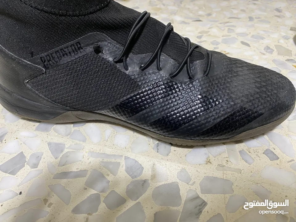 اديداس بريداتور نمرة 44-43.5/ adidas  / لون اسود predator 20.3 indoor/ نضيف بحالة الوكالة استخدام