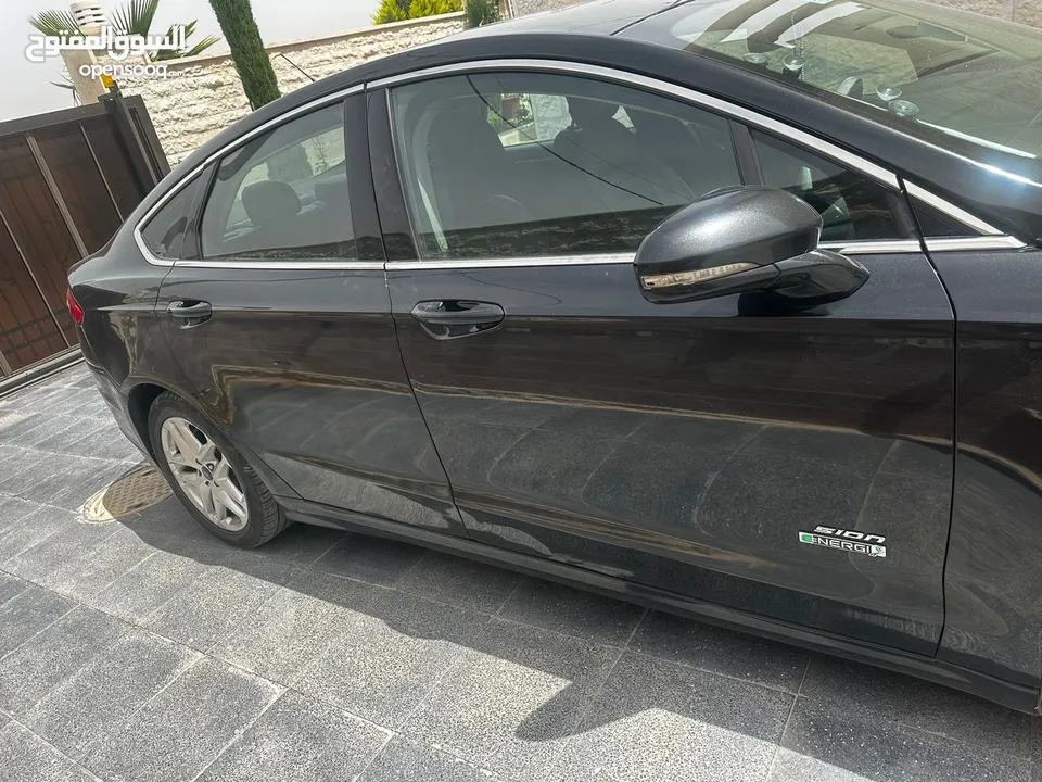 Ford fusion electric se 2013