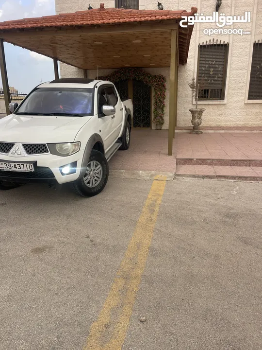 ميتسوبيشي سبورتيرو 2015