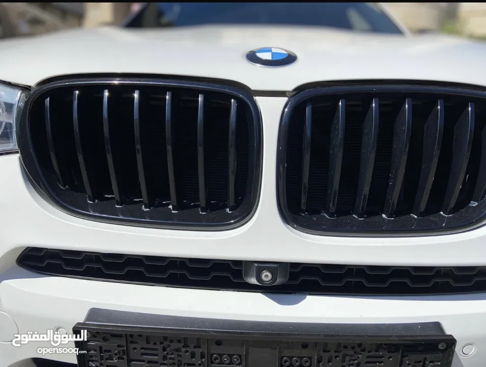 للبيع Bmw x3  M بنزينن مطور 2000 بنزين 245 حصان  مديل 2016 ترخيص 2015 السيارة فل الفل
