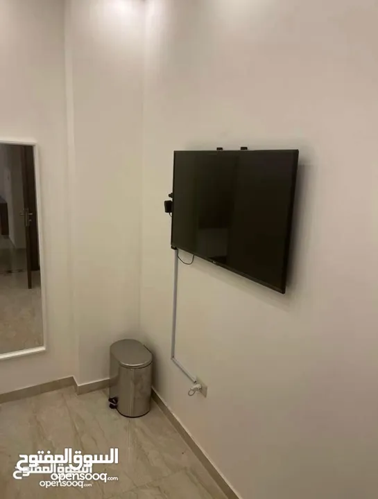 شقة استثمارية للييع يجانب جامعة البتراء