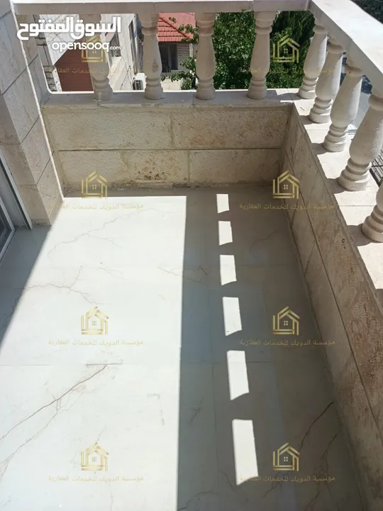 شقة مجددة - ام السماق - 3نوم - 190م - بلكونتين بإطلالــــه مميزة - قرب الخدمات العامة