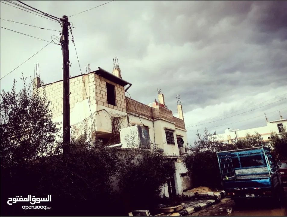 منزل #للبيع في منطقة #الزرقاء /السخنة/الحي الشمالي المنزل مكون من طابقين  مساحة البناء 125 متر