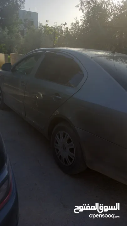 سكودا اوكتافيا 2011