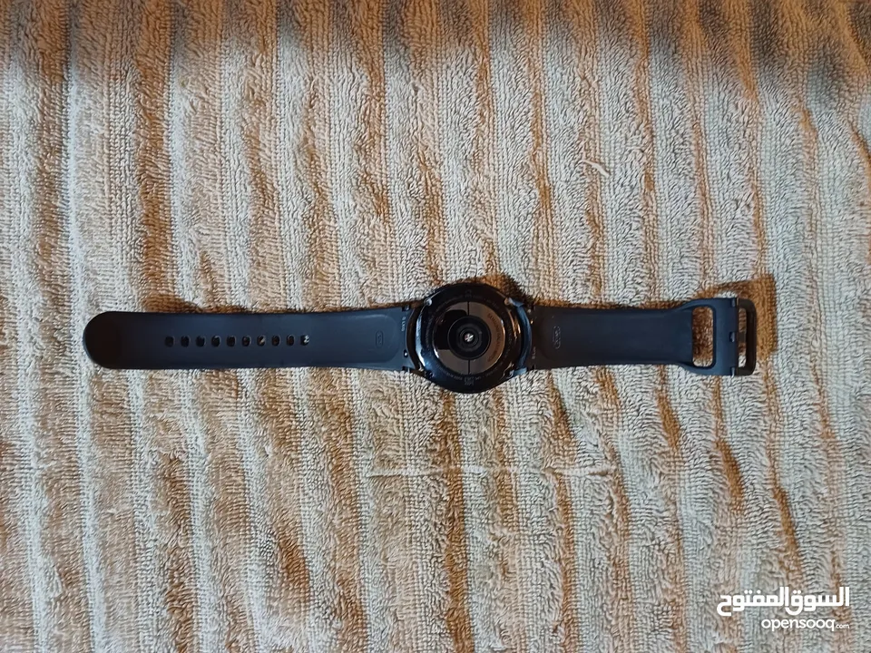 ساعة سامسونج الذكيّة رقم #4 للبيع Galaxy Watch 4 for sale