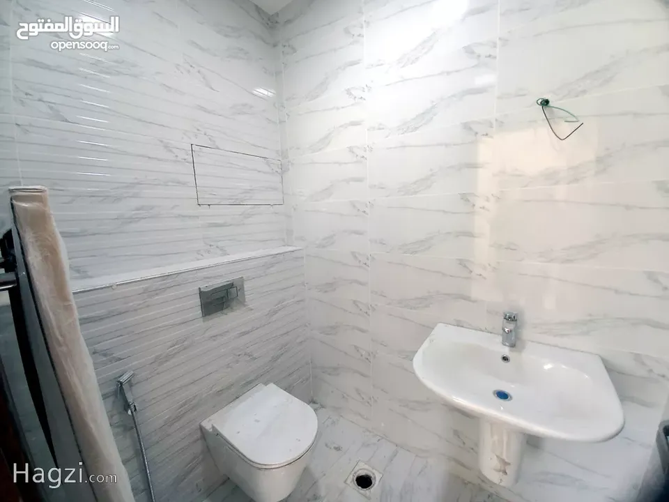 شقة مع روف للبيع في مرج الحمام ( Property ID : 30870 )