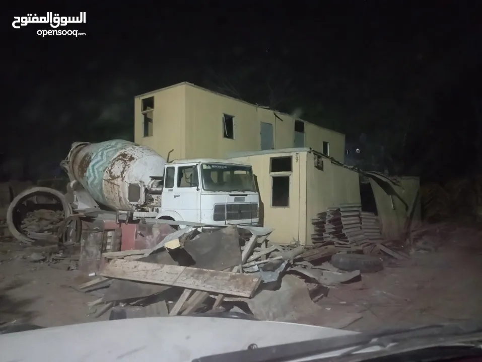 اداوت بناء وصقايل مقاولات ومولدات كهرباء للبيع في صنعاء
