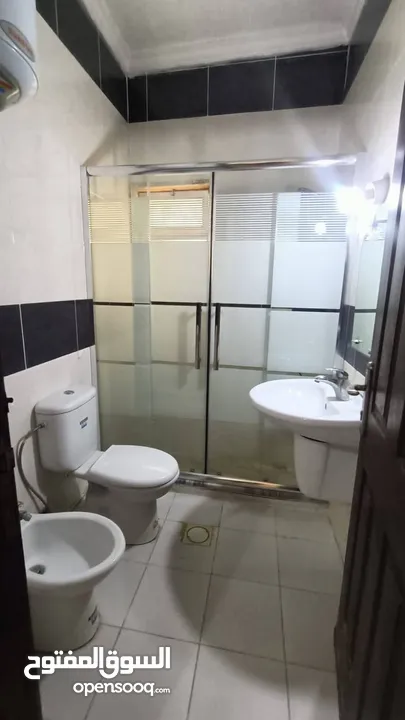 شقة سكنية للبيع بشفا بدران، ام زويتينة، ،من المالك خلف اورانج للاتصالات،عمارة هادئة عائلات،منطقة فلل
