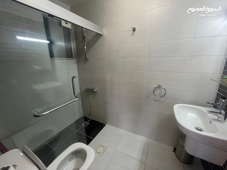 شقة للايجار في ام اذينه ( Property 37662 )-175072860