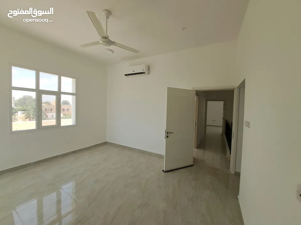 فيلا استخدام تجاري الحيل الشماليه/Commercial use villa Al Hail North