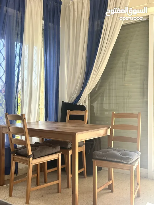 طاولة ‎IKEA HÄGERNÄS أصلية – شبه جديدة