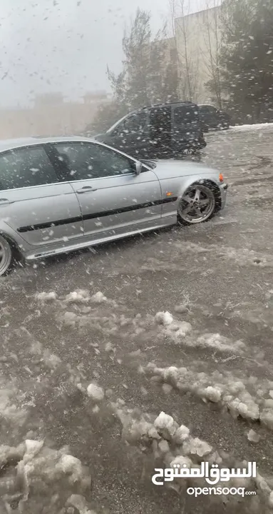 BMW  E46  325i  موديل  2001