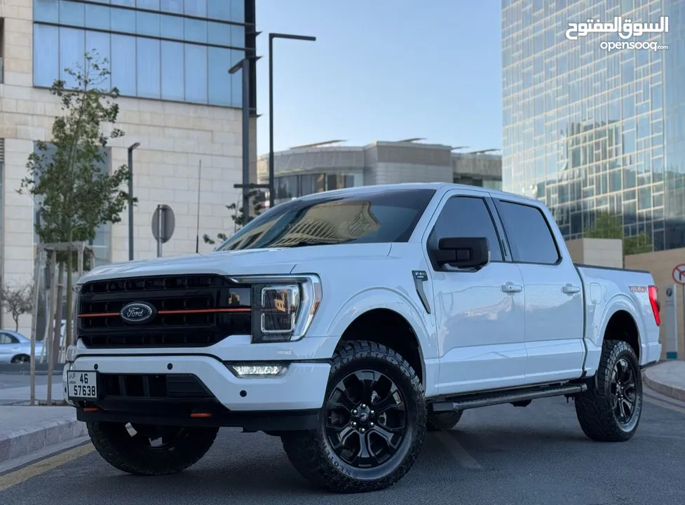 Ford f150 Lariat hiybrd 2021