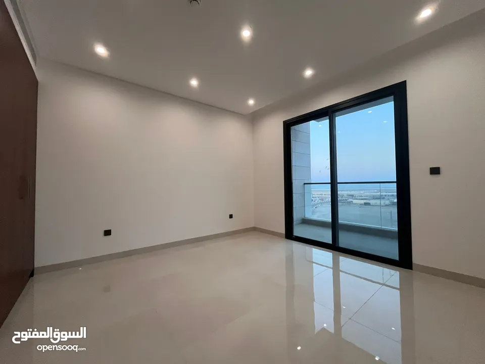 3 BR Spacious Apartment in Lagoon Residences for Rent