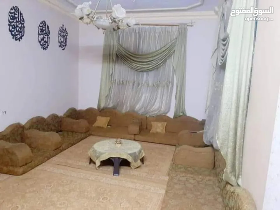 بيت مستقل للبيع في حي القمر الزواهره