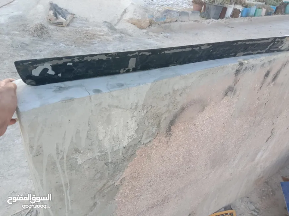 تاج باص h100 جلد اصلي للبيع
