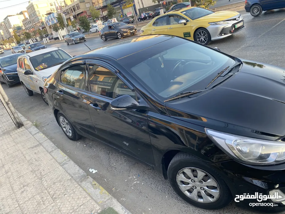 هيونداي اكسنت 3 جيد و راسيه أنا بايع على دقات ما فيها مضروب نهائياً اشتغلت اوبر السعر 6900