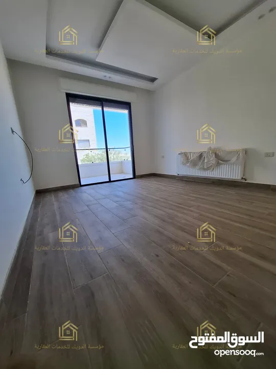 شقة جديدة - لم تسكن - خلدا - 4نوم 2ماستر - ارضية - ترس بإطلالــــه مميزة