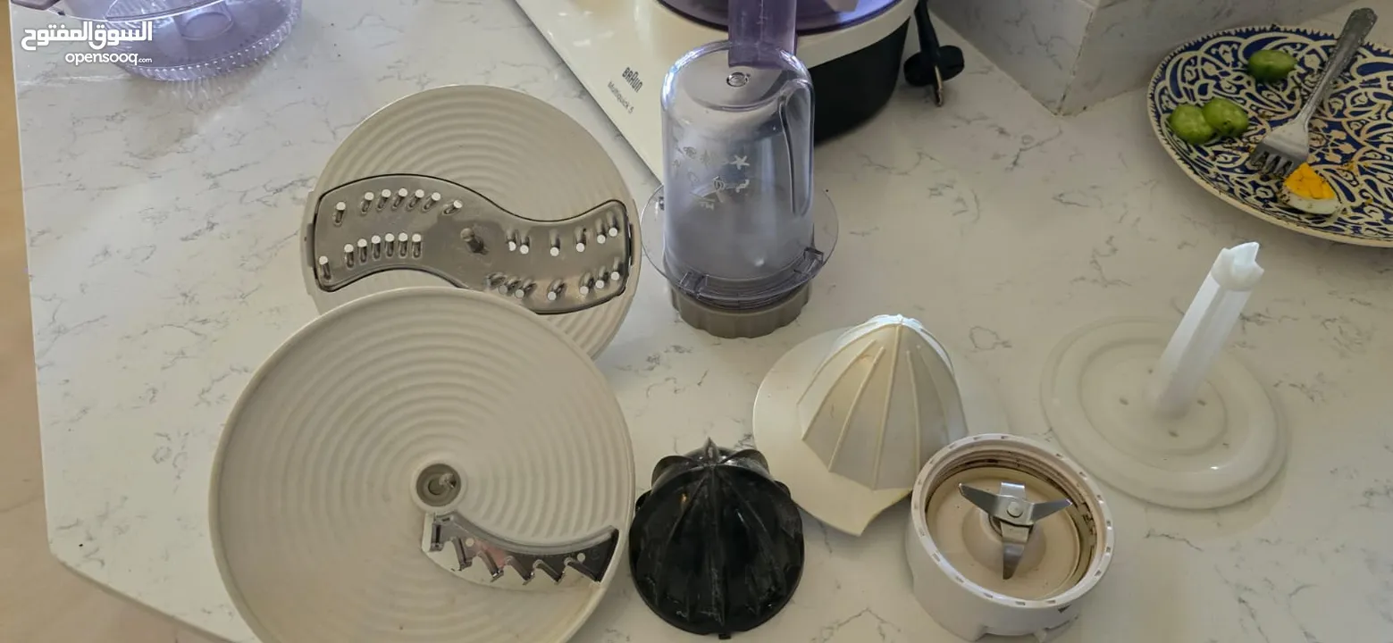 خلاط وعصاره مستعمل لكن بحاله جيده