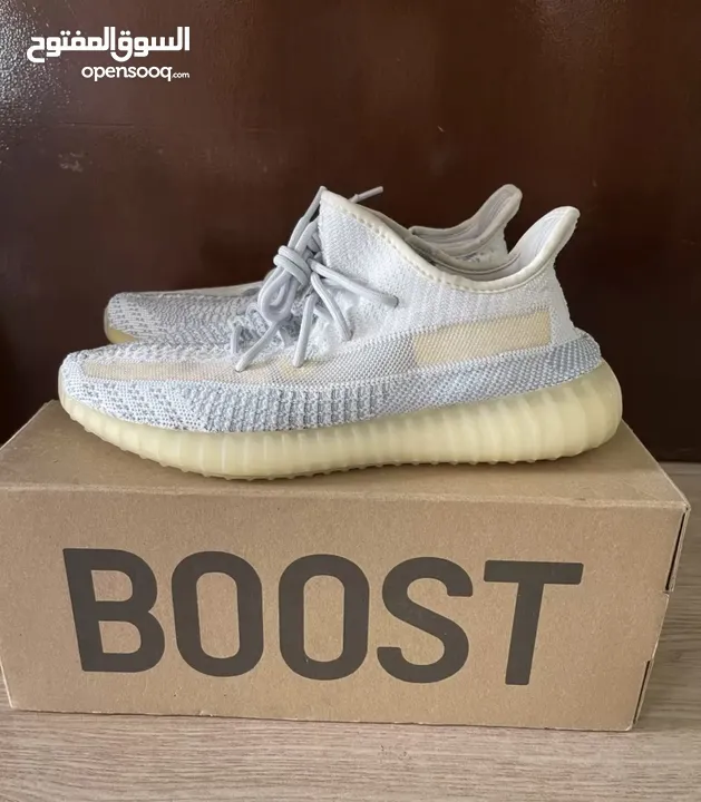 Yeezy Cloud-white 350v2 Size: 42 3/4 EUR Used condition / Authentic / Bought on release date