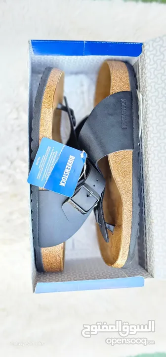 للبيع نعال BIRKENSTOCK مقاس 44 جديد